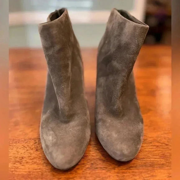 Sam Edelman gray suede pointed toe booties size 8 - Picture 3 of 12